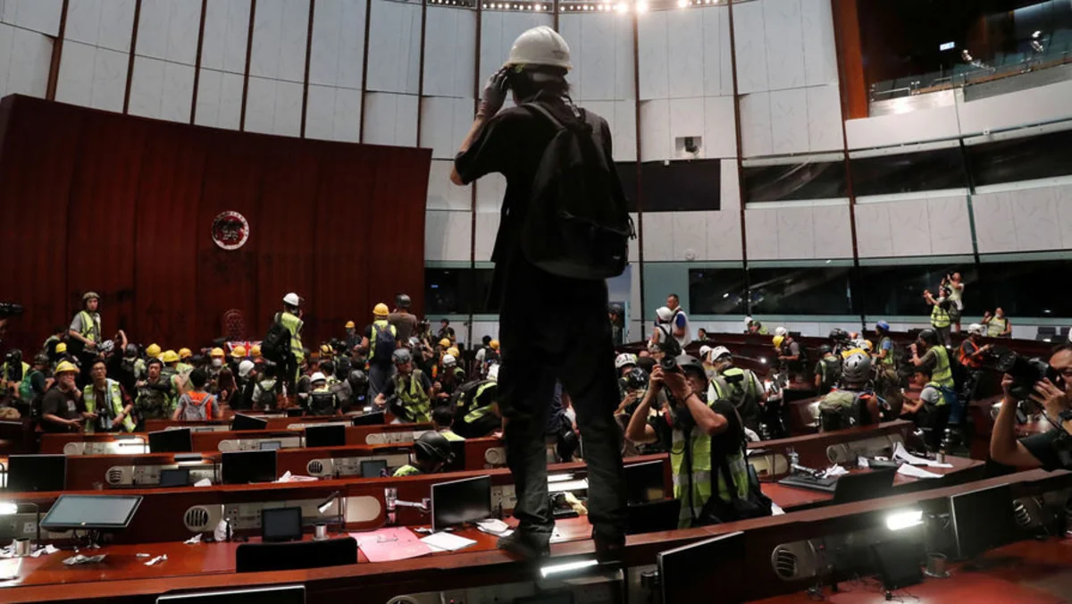 Полиция Гонконга победила митингующих