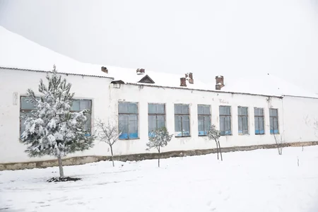 Xaçmazda sinif otağına qar-yağış suları dolan məktəb üçün yeni bina inşa olunacaq