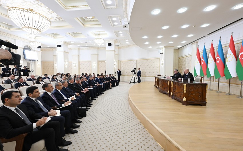 İlham Əliyev: Azərbaycan öz ərazisində bütün iri nəqliyyat və logistika layihələrini başa çatdırıb