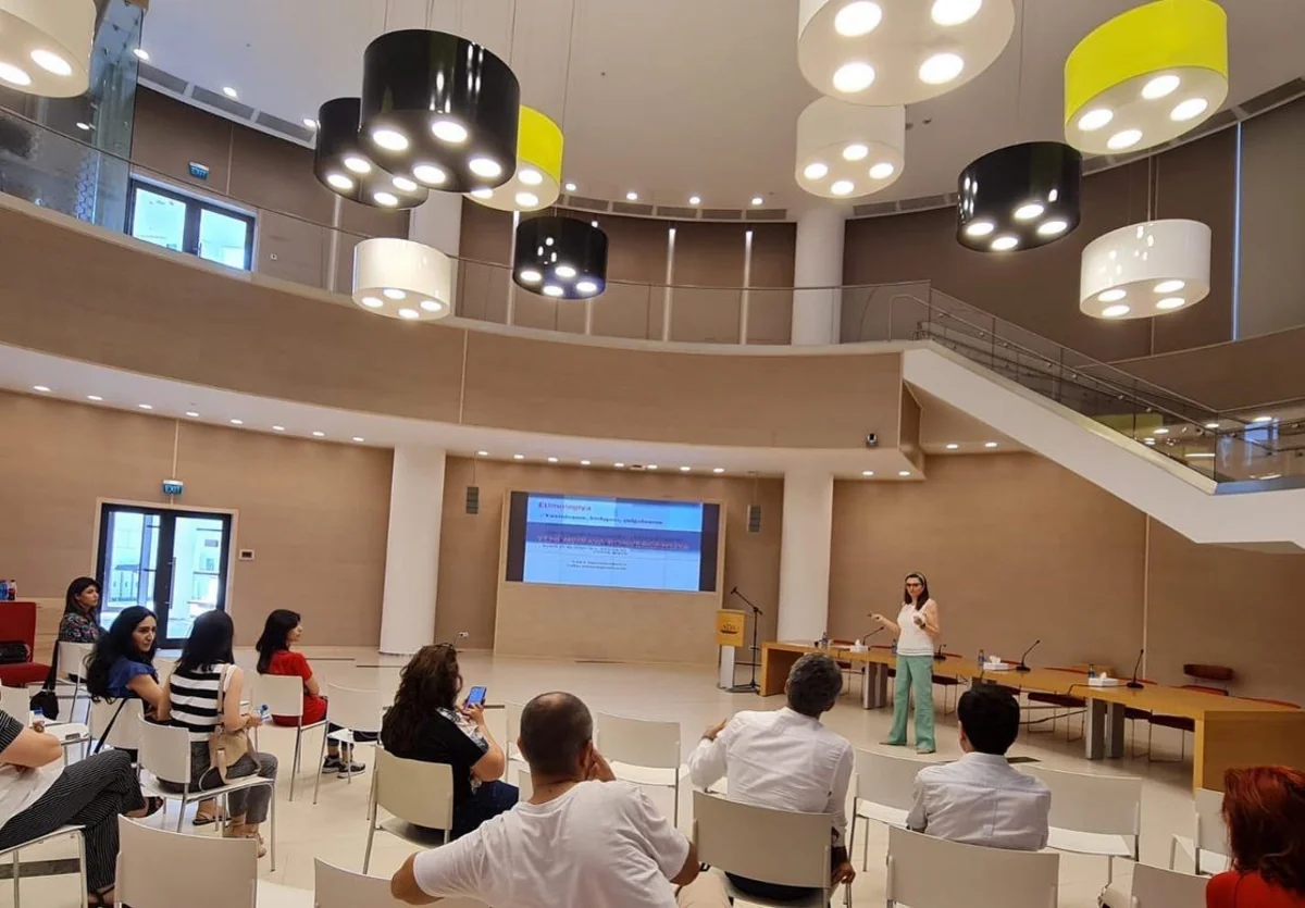 ADA-da “Publisistika və Köşə Yazarlığı” mövzusunda seminar keçirilib