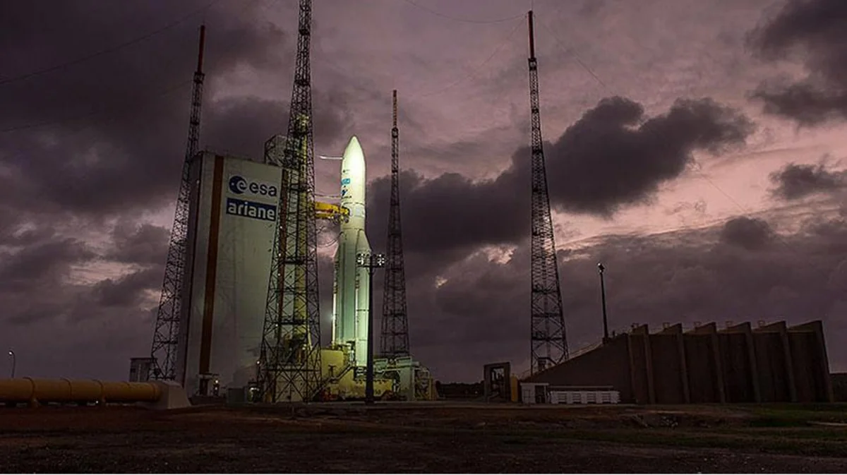 Ракета Ariane 5 стартовала с космодрома Куру