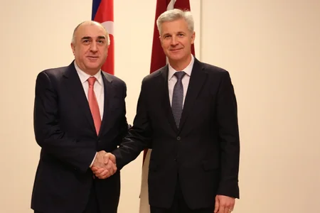 Azərbaycan ilə Latviya arasında hərbi-təhlükəsizlik məsələləri müzakirə olunub