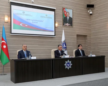 “Milli təhlükəsizlik” mövzusunda kursun açılış mərasimi keçirilib