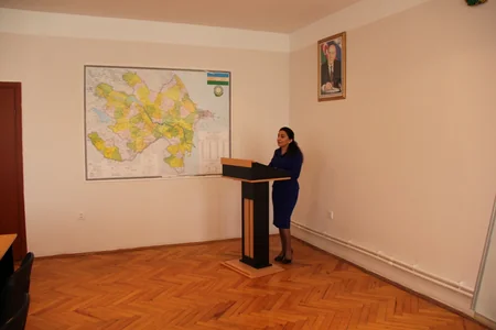 Dövlət Miqrasiya Xidmətinin əməkdaşları sahibkarlara təlim keçib
