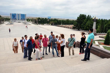 Türkiyənin ehtiyatda olan bir qrup yüksək rütbəli zabit heyəti Gəncədə olub