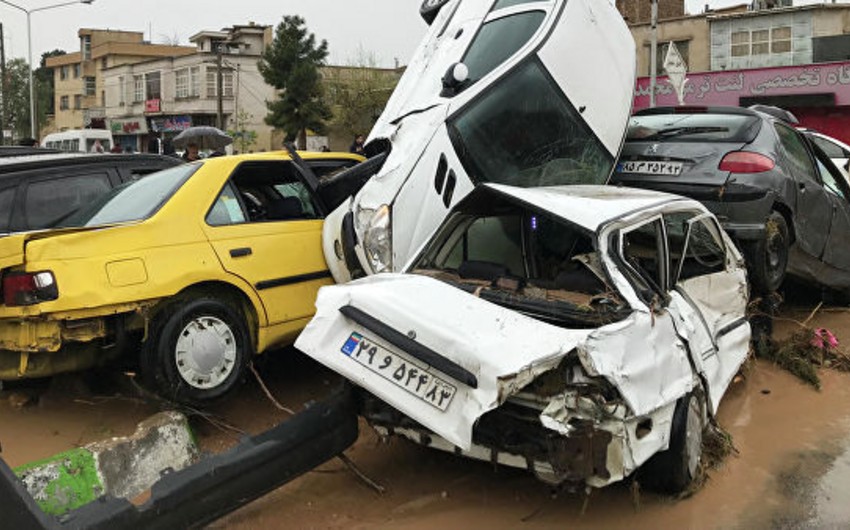 İranda daşqınlar nəticəsində ölənlərin sayı artıb