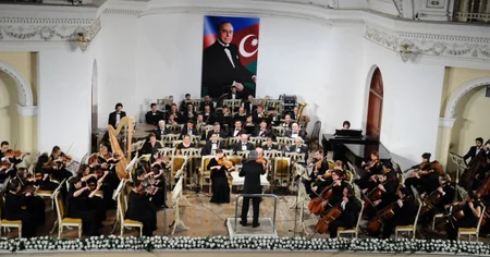 Dövlət filarmoniyasında Heydər Əliyevin xatirəsi anılıb