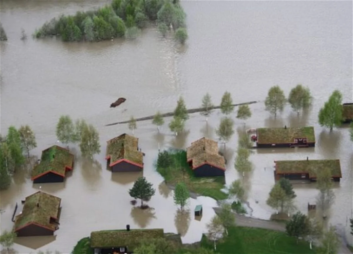 Norveçdə daşqın səbəbindən 4 minə yaxın insan təxliyə edilib