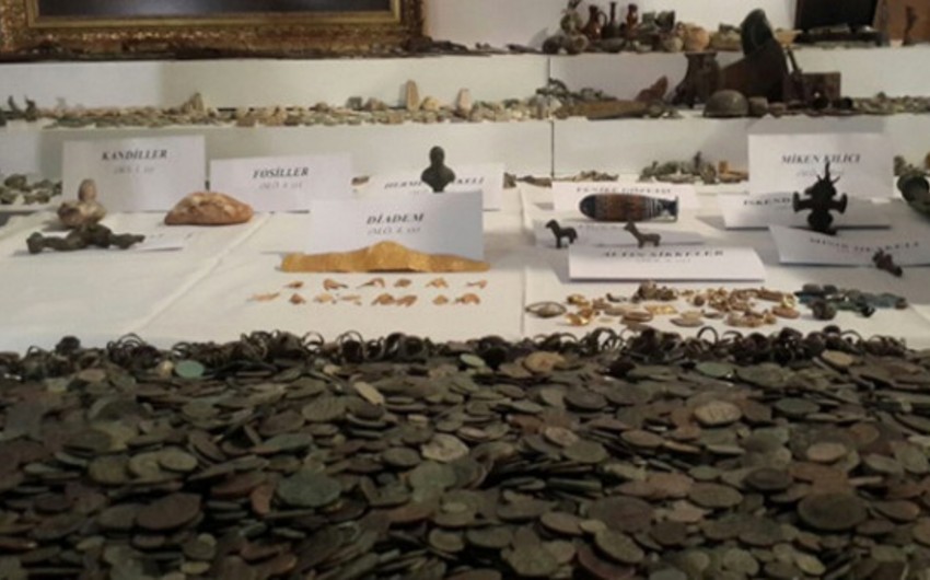 İstanbulda qaçaqmalçılardan 26 mindən çox antik əşya müsadirə edilib