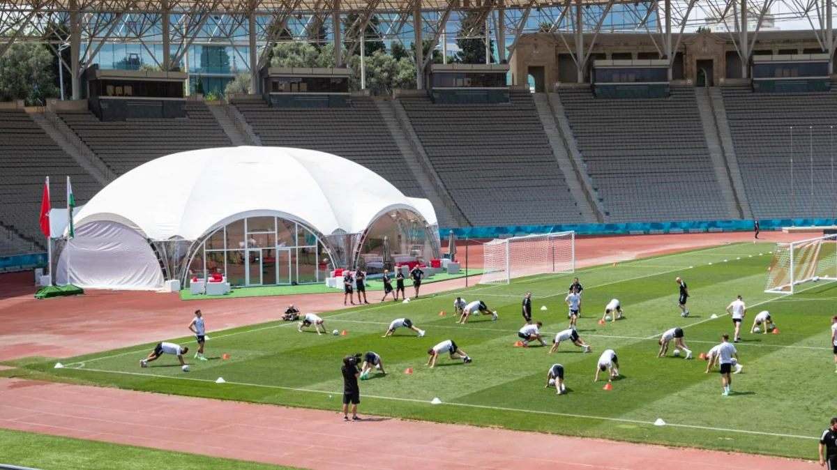 Uels və İsveçrə milliləri Bakıdan razı qaldı