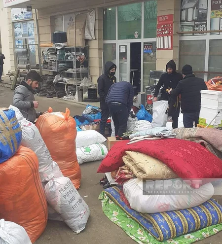 Biləsuvar və Cəlilabad sakinləri də Türkiyəyə yardım kampaniyasına qoşulublar