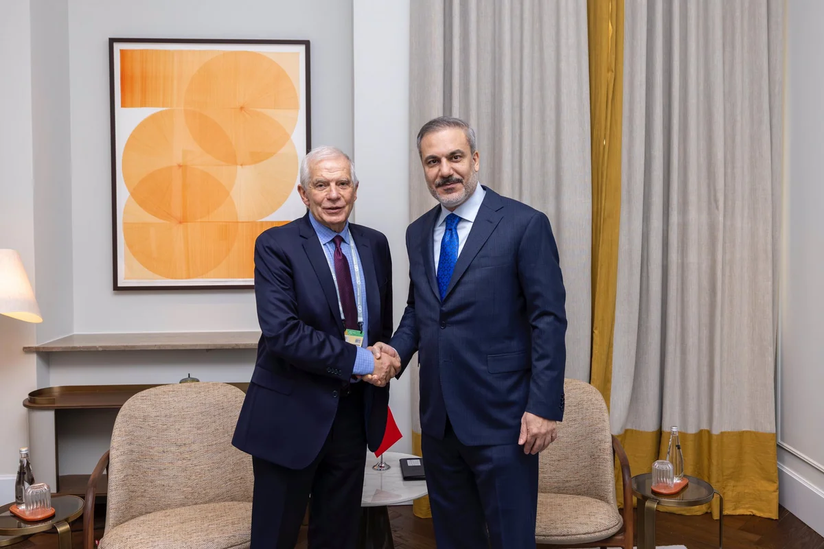 Hakan Fidan Almaniyada Cozep Borrellə görüşüb