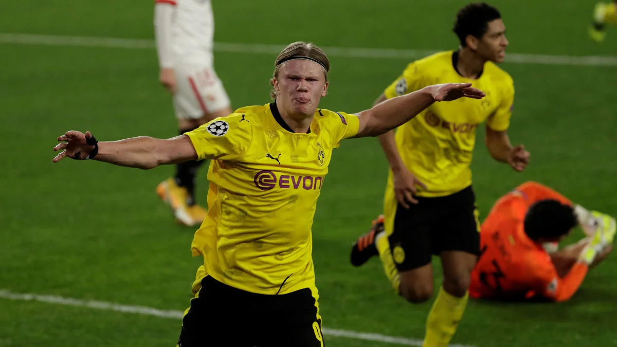 21-летний нападающий вошел в историю Лиги чемпионов