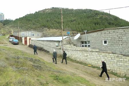 Bayıldakı sürüşmə ərazisində yerləşən evlərin sahəsi və qeydiyyatda olanların sayı dəqiqləşdirilir - FOTOREPORTAJ
