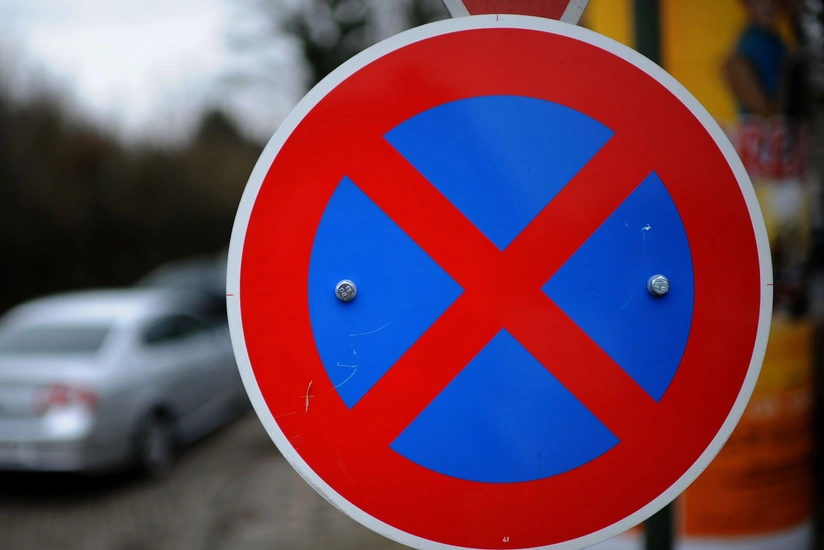 Bakıda bəzi ərazilərdə maşın saxlamaq qadağan edilib