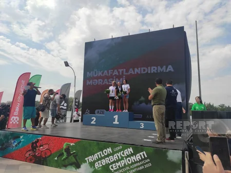 Triatlon üzrə Azərbaycan çempionatının mükafatlandırma mərasimi keçirilib