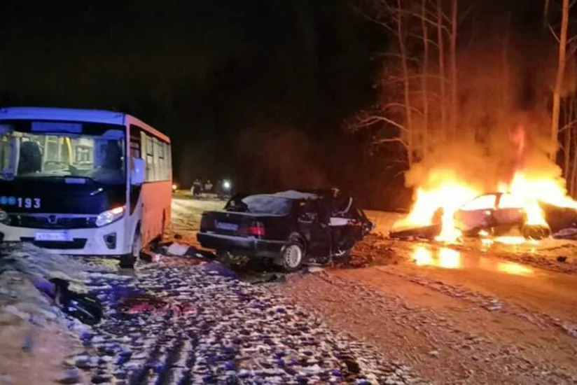 Пять человек погибли в ДТП в Ленинградской области
