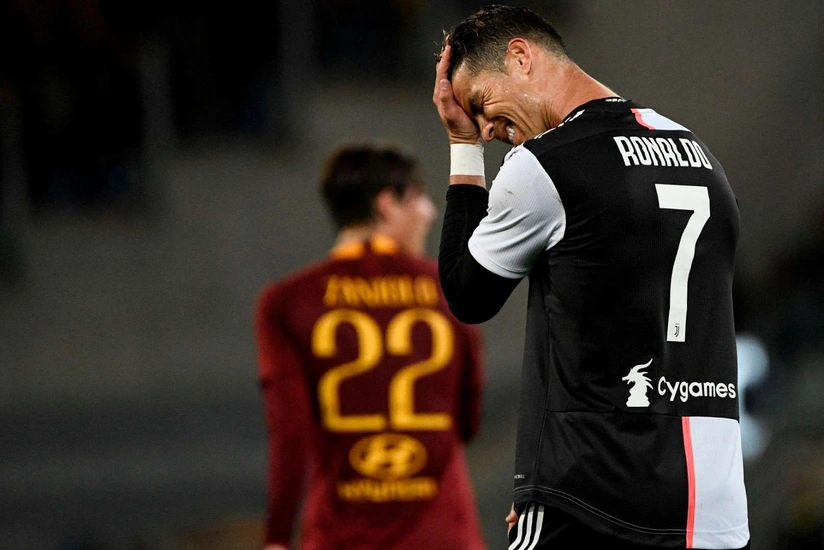 Заболевший коронавирусом Роналду вылетел в Италию