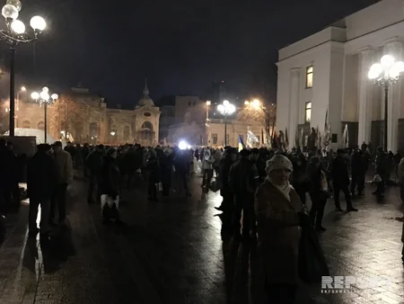 В Киеве собралось вече на призыв Саакашвили