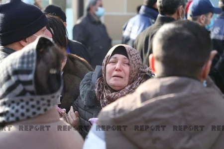 Xırdalanda dağıntılar altında qalan uşağın meyiti tapılıb