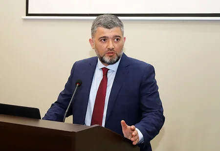 AFFA klublara lisenziyalar təqdim edib
