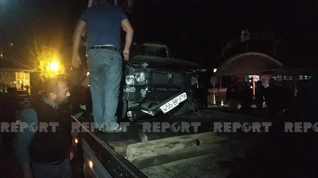 Şəkidə avtomobil çaya düşüb, sürücü xəsarət aldı