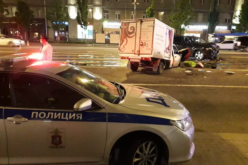 Известный российский актер совершил ДТП в Москве - ВИДЕО