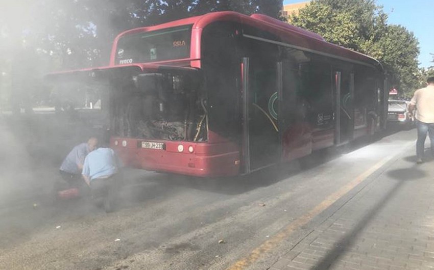 “Baku Bus”ın avtobusunda tüstülənmə olub - VİDEO - FOTO
