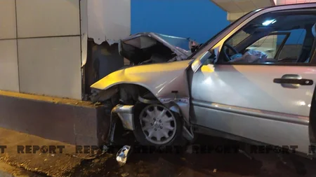 Bakıda yol qəzası olub, yeniyetmə xəsarət alıb