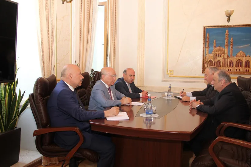 Dövlət Komitəsinin sədri Gürcüstanın Azərbaycandakı səfiri ilə görüşüb