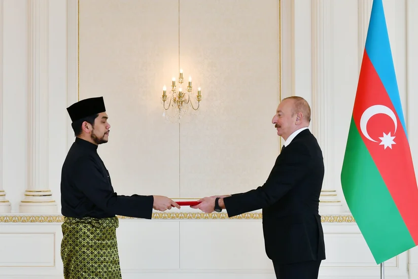 Azərbaycan Prezidenti Malayziyanın yeni səfirinin etimadnaməsini qəbul edib - YENİLƏNİB