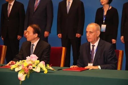 AZƏRTAC ilə Sinxua agentliyi arasında əməkdaşlıq sazişi imzalanıb
