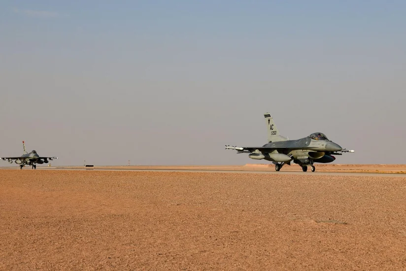 ВВС Израиля атаковали военные объекты Хезболлах на юге Ливана