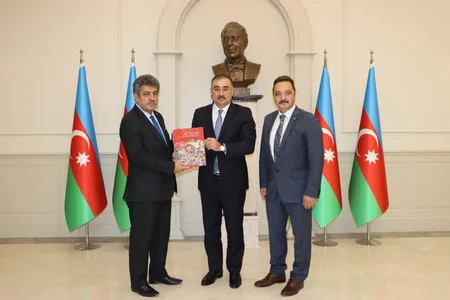 Посол Азербайджана обсудил будущие проекты с председателями TDJF и TİMBİR