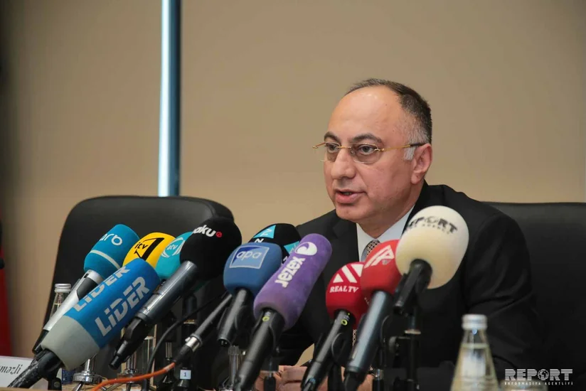 Qoşqar Təhməzli: Restoranlarda hələ də müştərilərə kustar üsulla hazırlanan spirtli içkilər verilir