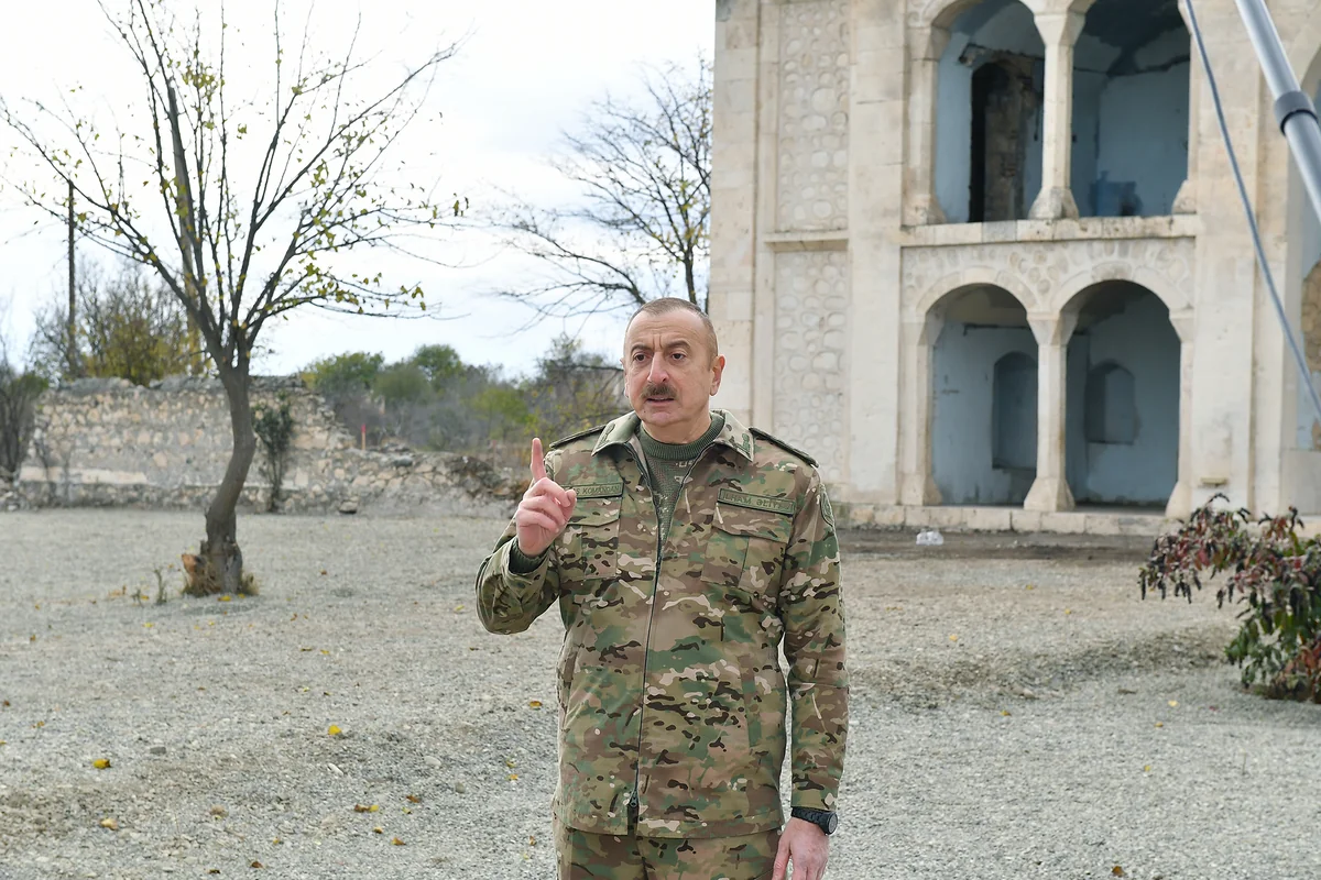 İlham Əliyev Sarkisyan-Köçaryan cütlüyünə: Niyə qaçmısınız dovşan kimi?