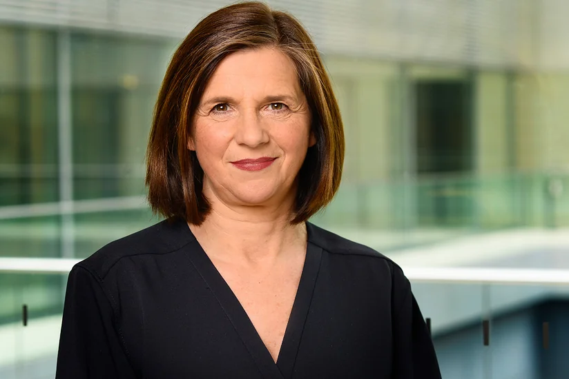 Almaniyada Bundestaq sədrinin müavininin milli komanda haqqında fikirləri qalmaqala səbəb olub