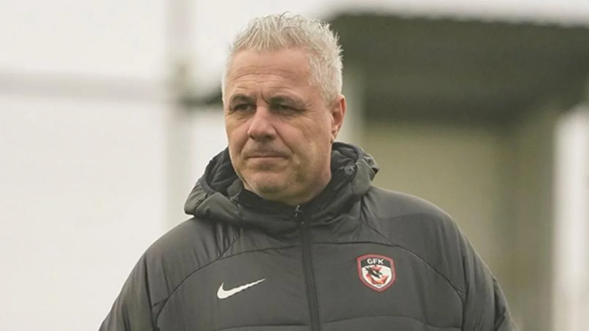 Superliqa klubu baş məşqçisi ilə yollarını ayırıb