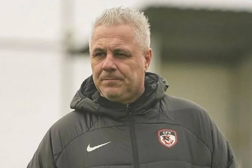 Superliqa klubu baş məşqçisi ilə yollarını ayırıb