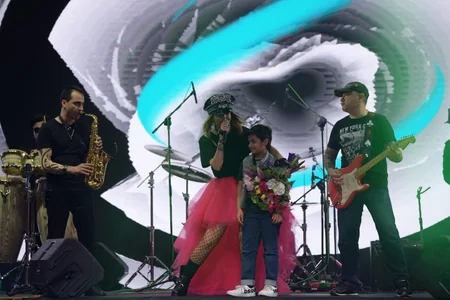 Heydər Əliyev Mərkəzinin parkında Xalq artisti Aygün Kazımovanın konserti olub