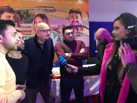 В “CinemaPlus Xəmsə коллектив Kəklikotu раздал автографы