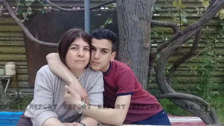 35 gün sonra nəşi tapılan şəhidin atası: Oğlumu əlindəki xaldan tanıdım - VİDEO