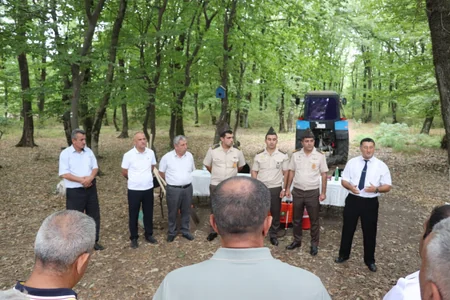 Hirkan Milli Parkında yanğın təhlükəsizliyinə dair nəzəri-praktik tədbir keçirilib