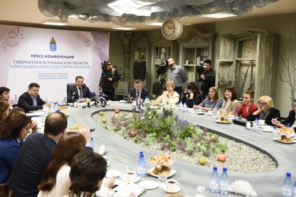 Həştərxan vilayətinin qubernatoru Azərbaycana gələcək