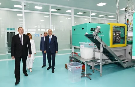 Prezident İlham Əliyev Pirallahı Sənaye Parkında şpris istehsalı zavodunun açılışında iştirak edib - ƏLAVƏ OLUNUB
