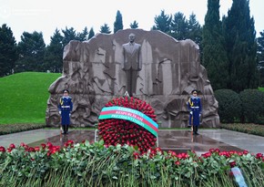 MFA leadership visits Alley of Honor