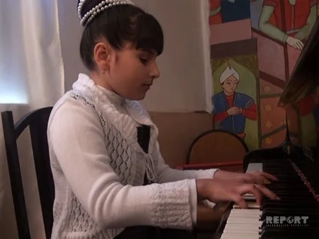Salyanda 10 yaşlı pianoçu qızın solo konserti keçirilib - FOTO