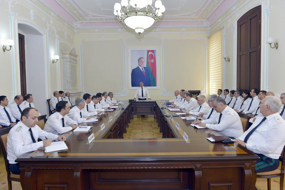 ​Zakir Qaralov Baş Prokurorluqda əməliyyat müşavirəsi keçirib