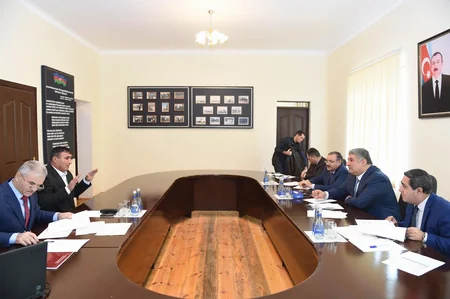 Gənclər QHT yaratmaq üçün nazirə müraciət edib