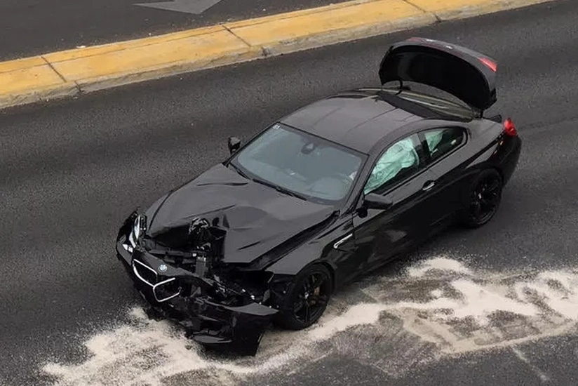 Sumqayıtda avtomobil qəzası baş verdi, sürücü xəsarət aldı